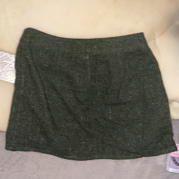 American Eagle Outfitters mini skirt EUC - Picture 3 of 4